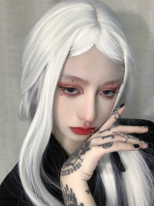 黑眼白发最新作品制作指南，步骤详解与展示