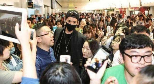 薛之谦最新接机视频，科技与生活完美融合的高科技体验之旅
